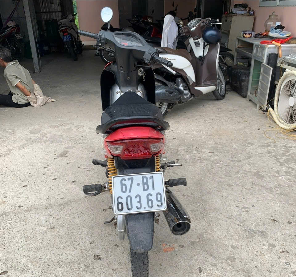 Description: E:\hinh lam TIN BAI\CÔNG AN\2025\4-5-2025 bat giu ten trom xe\04-5-2025 - TIN (hinh anh) Phú Hiệp đối tượng trộm cắp xe máy bị bắt giữ trên đường tẩu thoát\04-5-2025 - TIN (hinh anh) Phú Hiệp đối tượng trộm cắp xe máy bị bắt giữ trên đường tẩu thoát.jpg